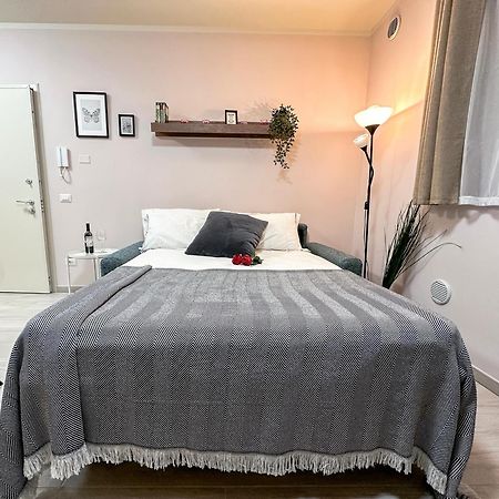 דירות לוקה La Rosa Dei Venti Con Parcheggio E Ampio Giardino In Centro מראה חיצוני תמונה